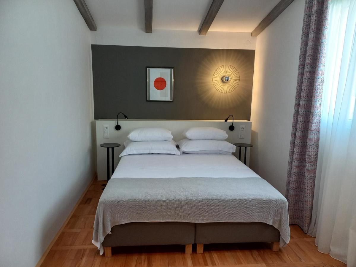Unique Residence With Garden And Sea View Spalato Esterno foto